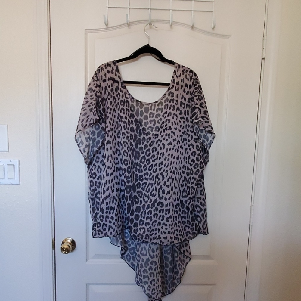 Leopard print, high low top